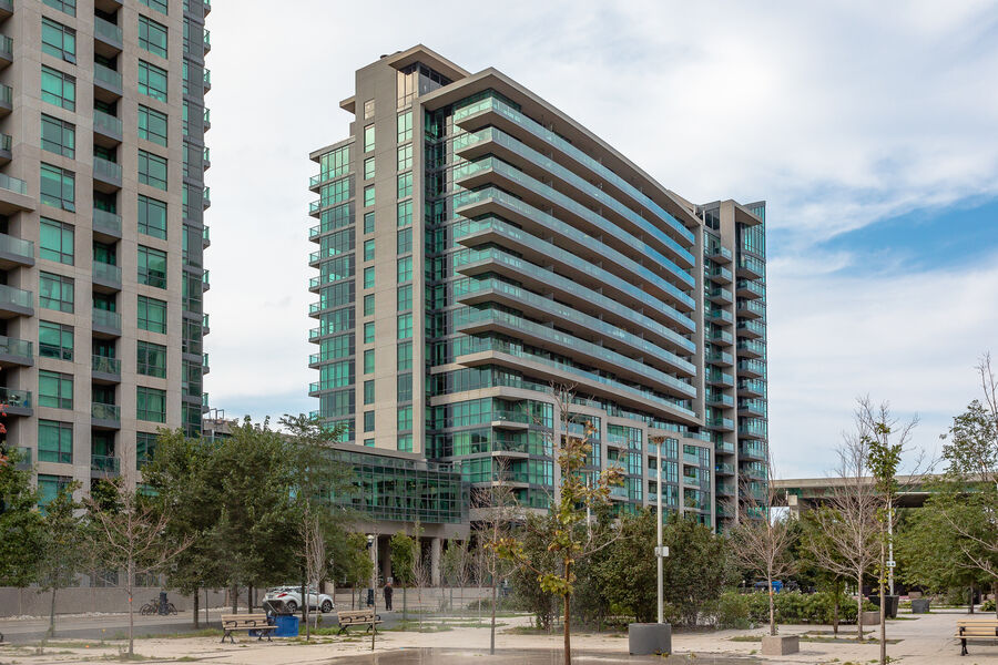 Neptune condos at 209 Fort York Boulevard, Toronto